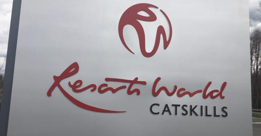 resorts world catskills sign